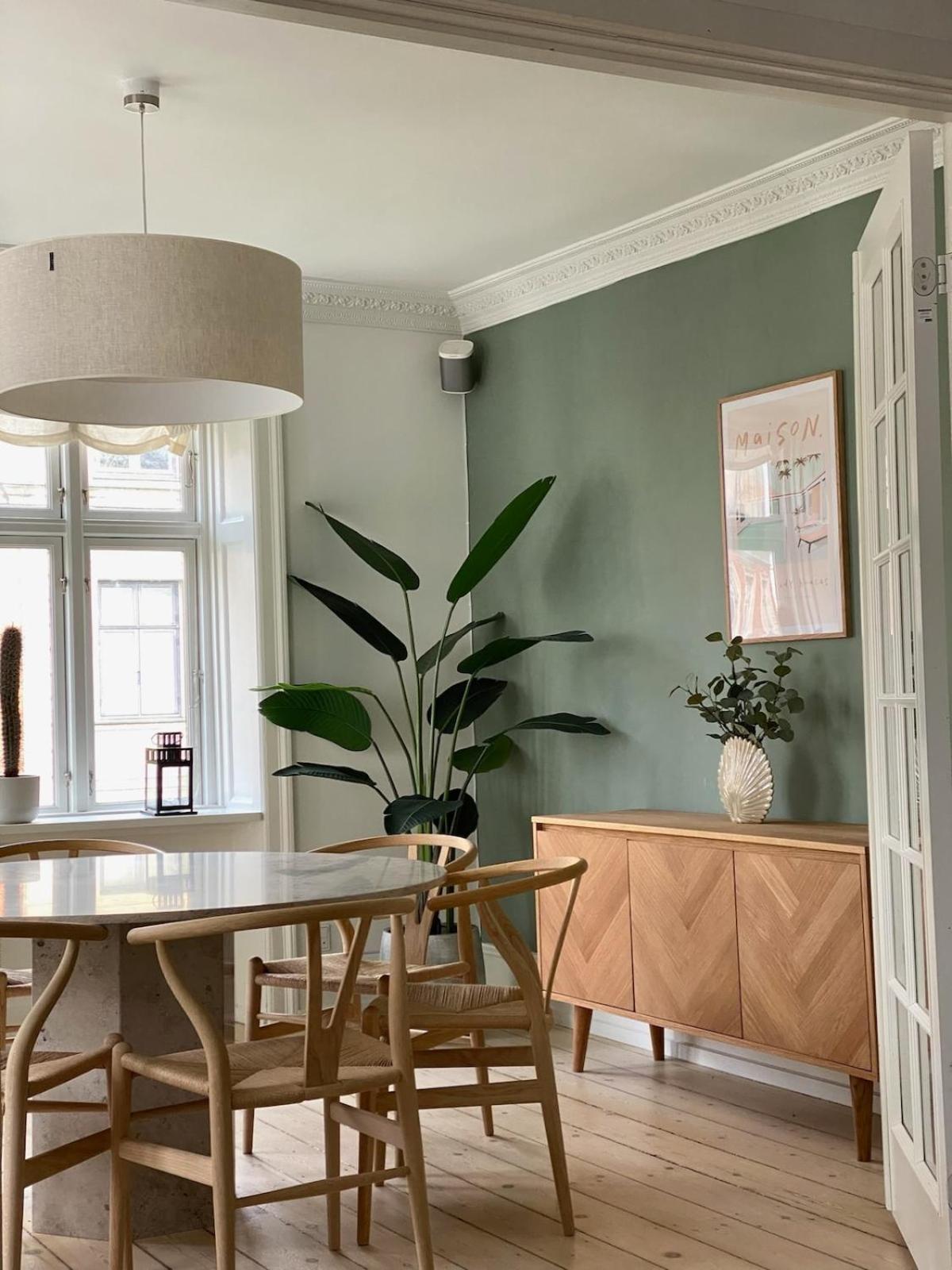 90m2 Luxury Flat In Apartment *